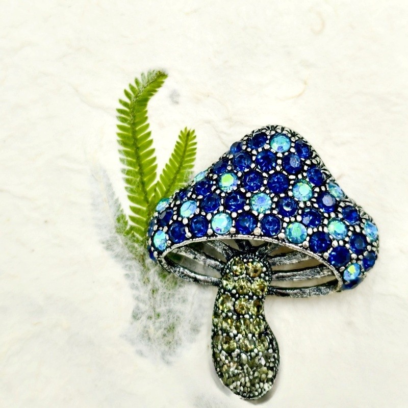2Pcs Retro Mushroom Brooches, Glittering with Green and Blue Gemstones