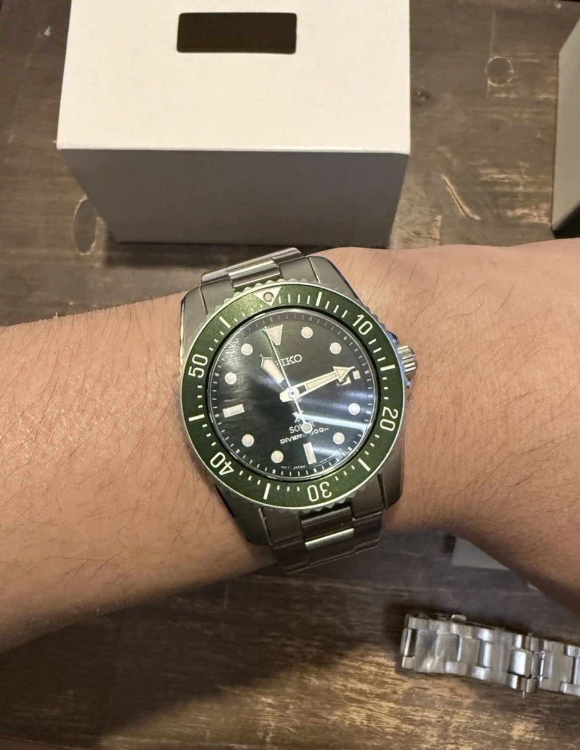 Seiko Prospex Green Men’s Watch – SNE583