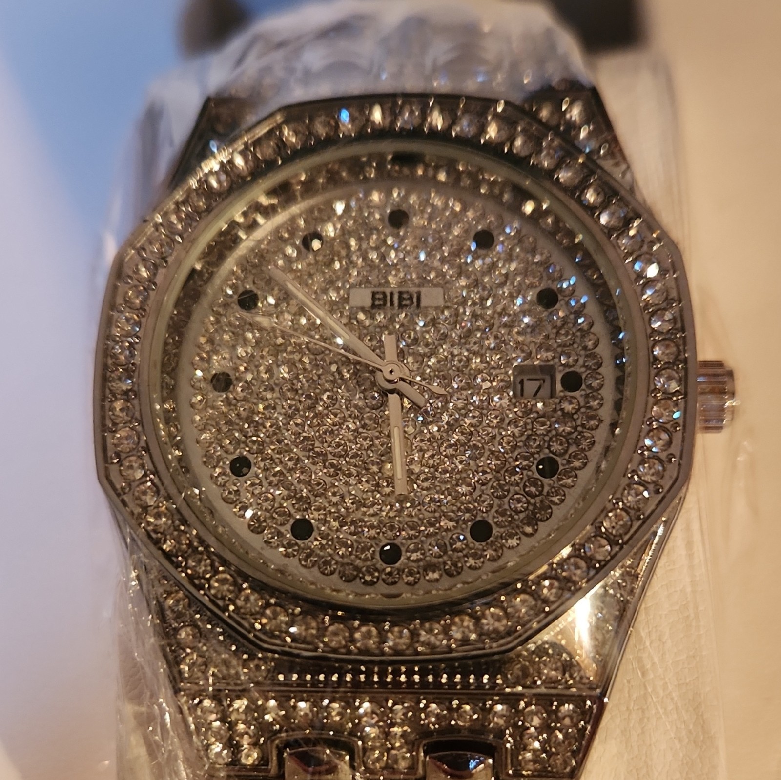 BIBI Luxury Quartz Analog Silver Tone Crystal Dial Date SS Bracelet w/ Box