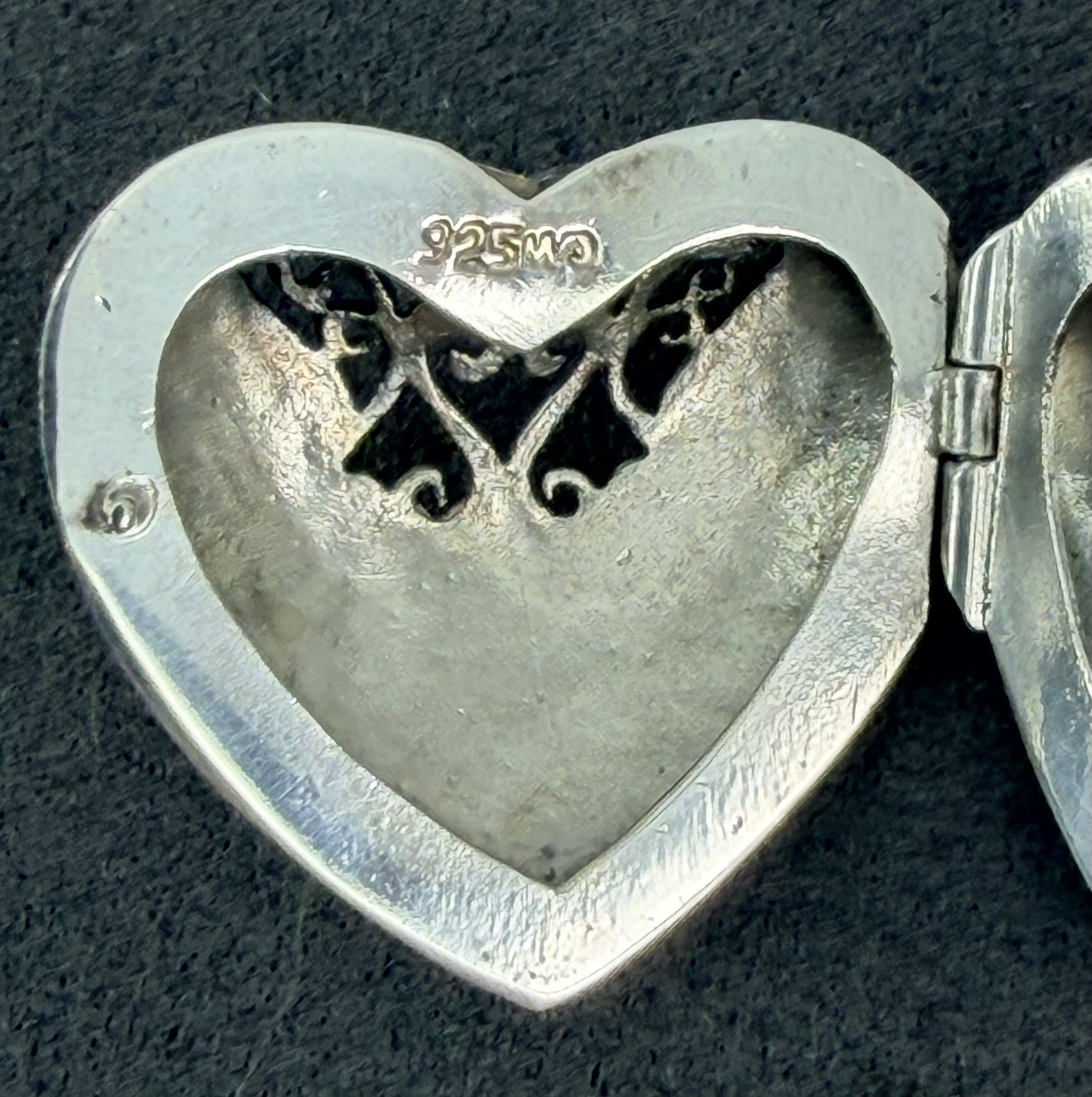 Vintage 925 Sterling Silver Filigree Heart Locket Necklace 30mm 18″ Chain 13.1g