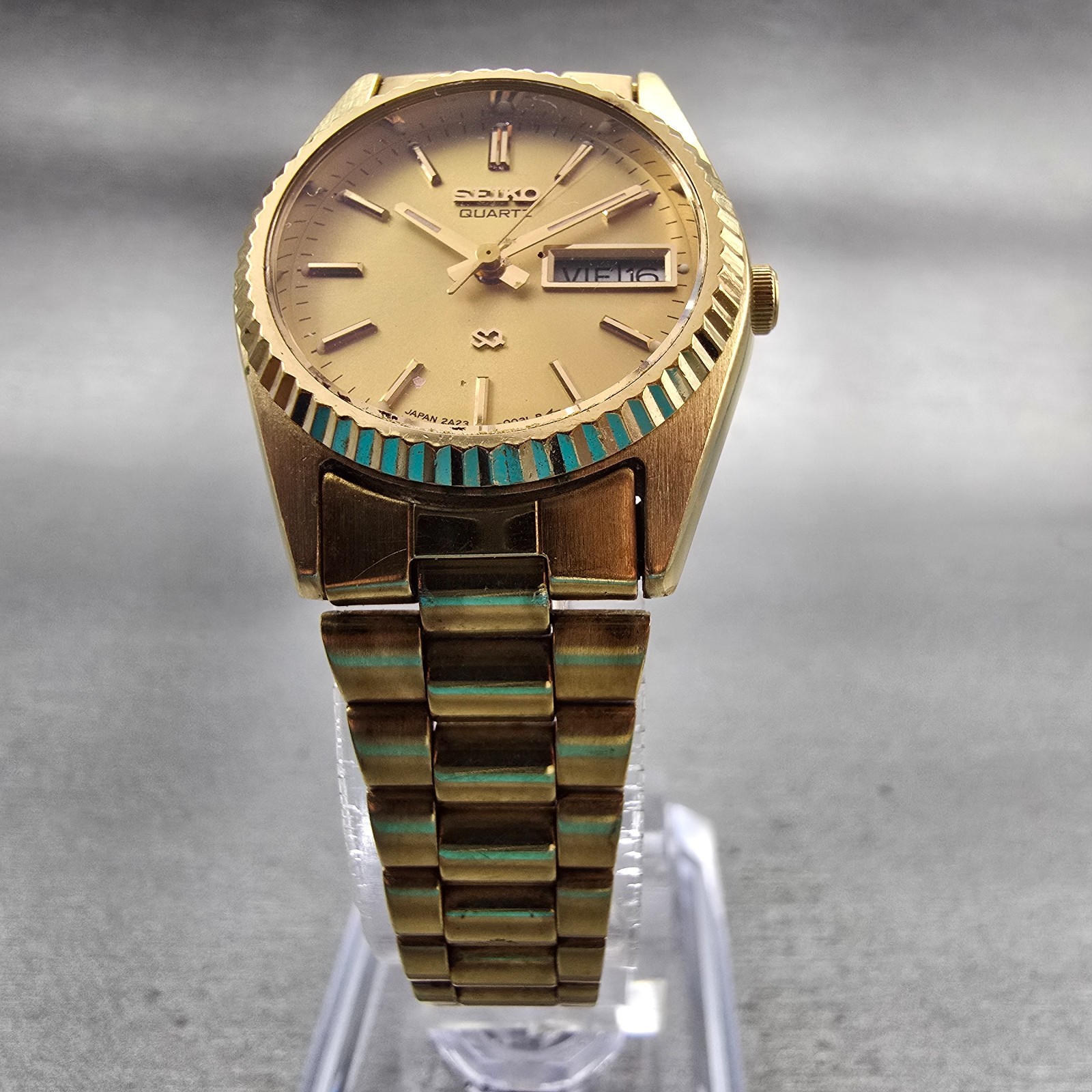 Seiko SQ Watch Women 24mm Gold Dial Gold Tone Daydate Round 2A23-0039 New Batt