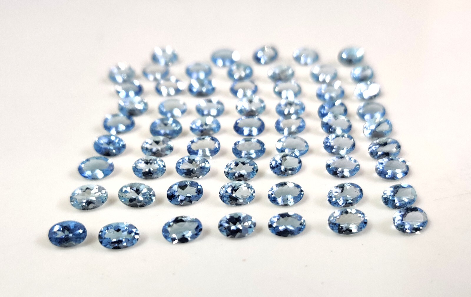 Natural Excellent Unheated Aquamarine Oval Cut 4X6 MM Wholesale Gemstone Lot