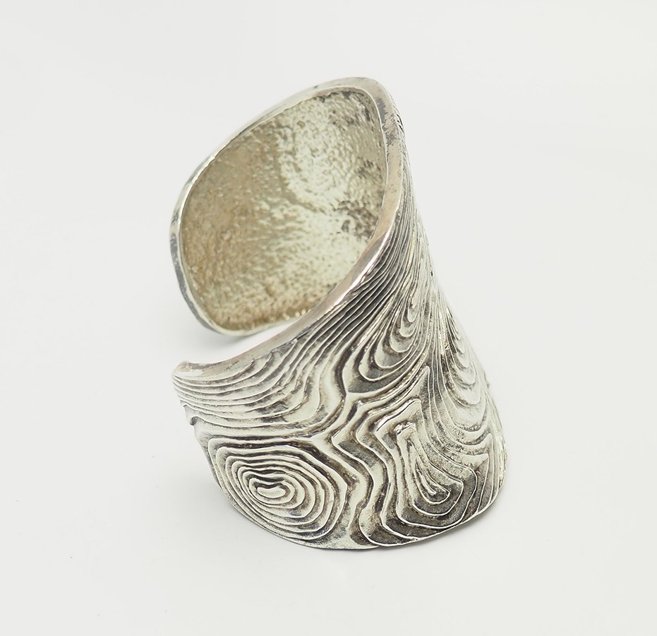 Stunning wide wood grain sterling silver Moderne cuff bracelet by Stephen Dweck