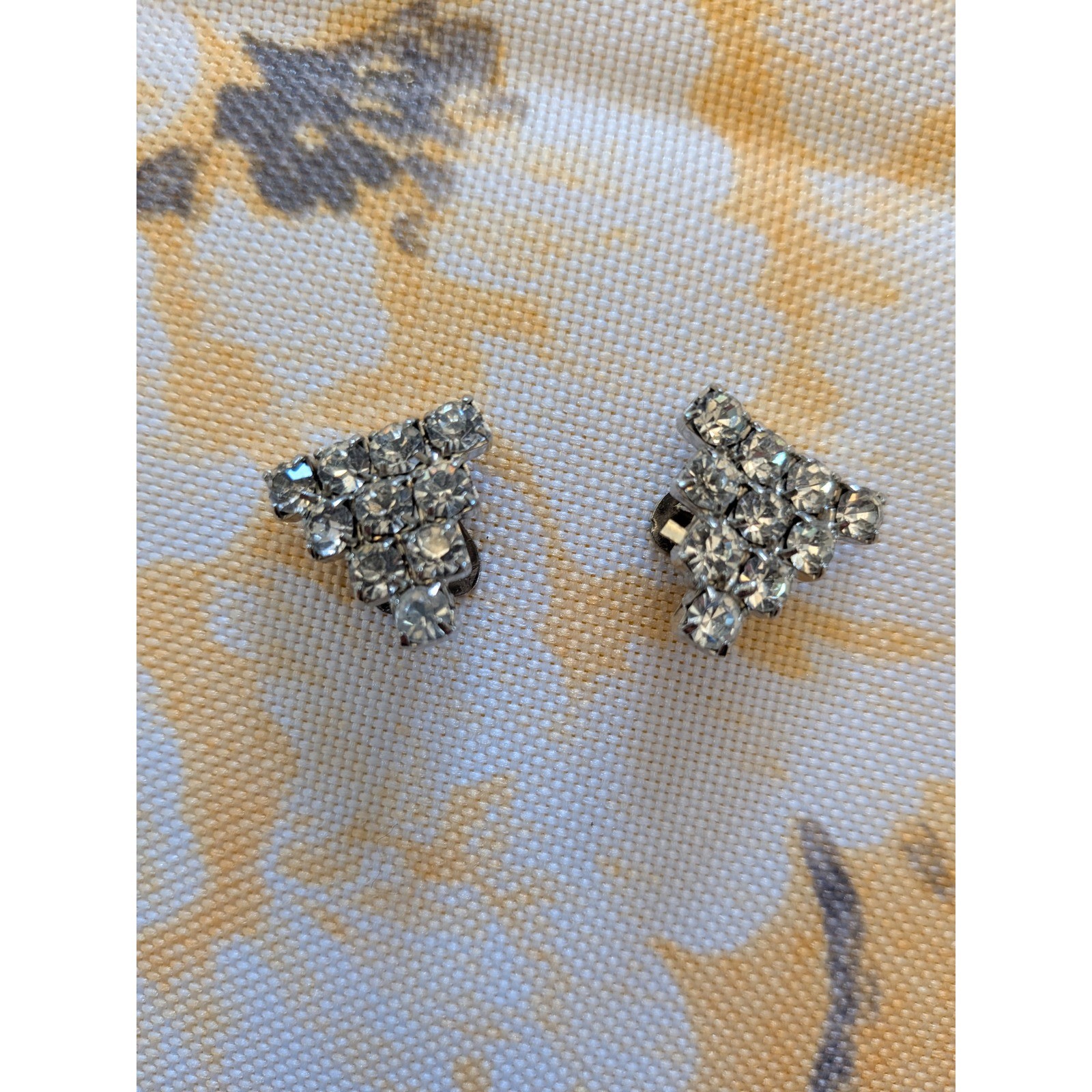 Vintage Rhinestone 2 Shoe Clips Sparkling Crystal Cluster Bridal & Formal