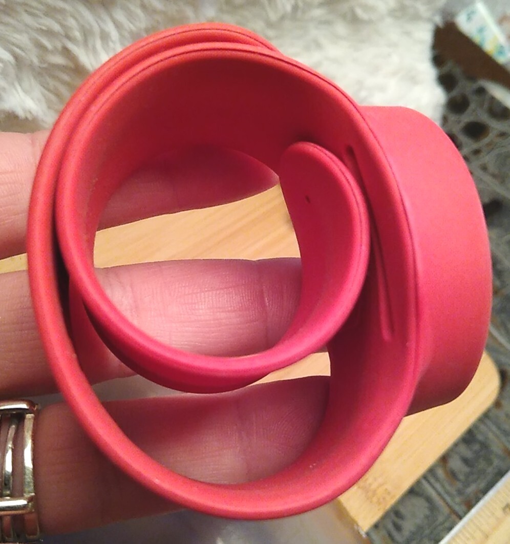 SLAPPIE Original Silicone Slap Watch RED 💫WORKS💫, Pre-owned !