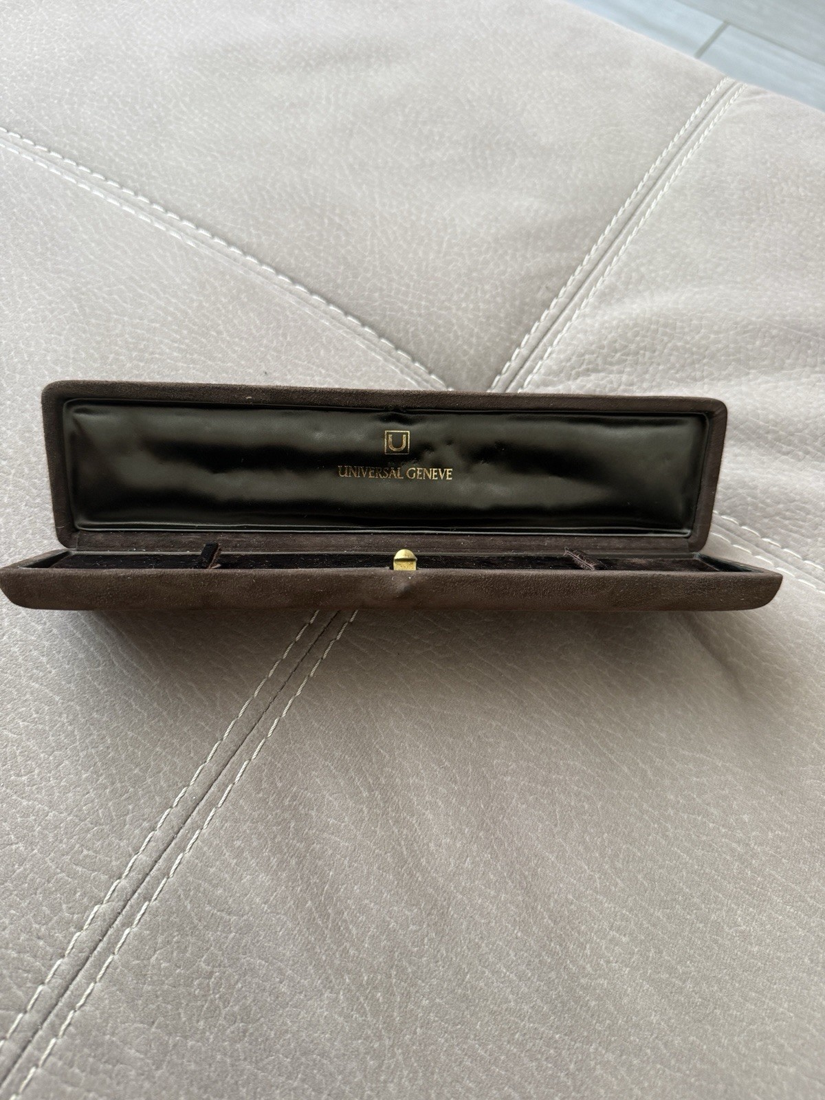 VINTAGE WATCH BOX UNIVERSAL GENEVE VERY RARE WATCH BOX UNIVERSAL GENEVE