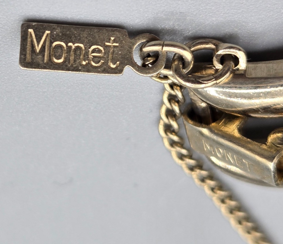 Vintage Monet Gold Tone Chain Link Bracelet 7 inches with Safety Chain 32 grams
