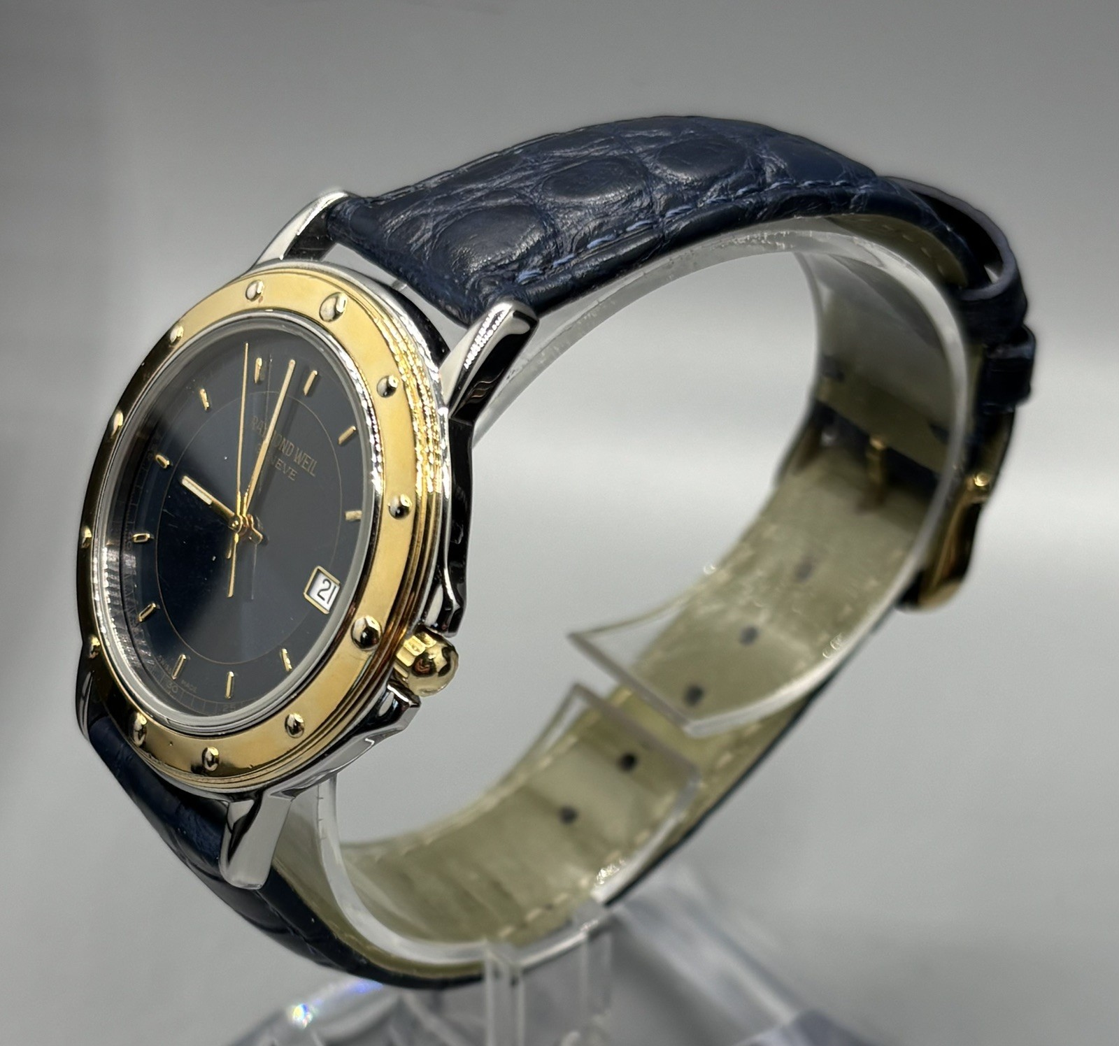 Raymond Weil Tango 5560 – 35mm – Blue Dial – Part 18k Gold Plated 5560-STP-50001