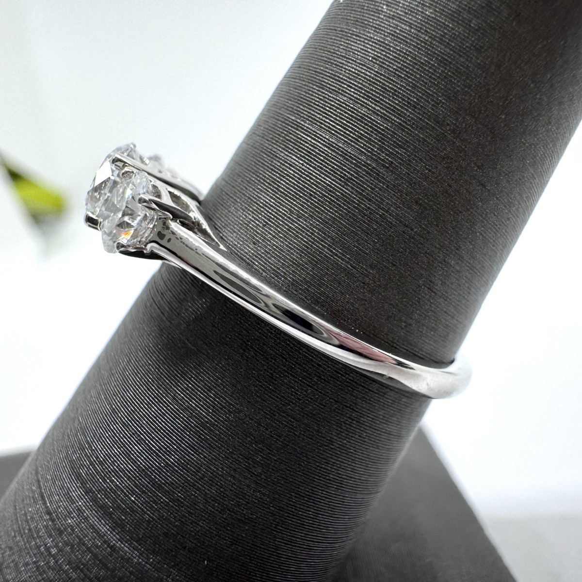 1.95G 14K 585 White Gold 0.80ctw LAB Diamond Ring! (CMP109310)