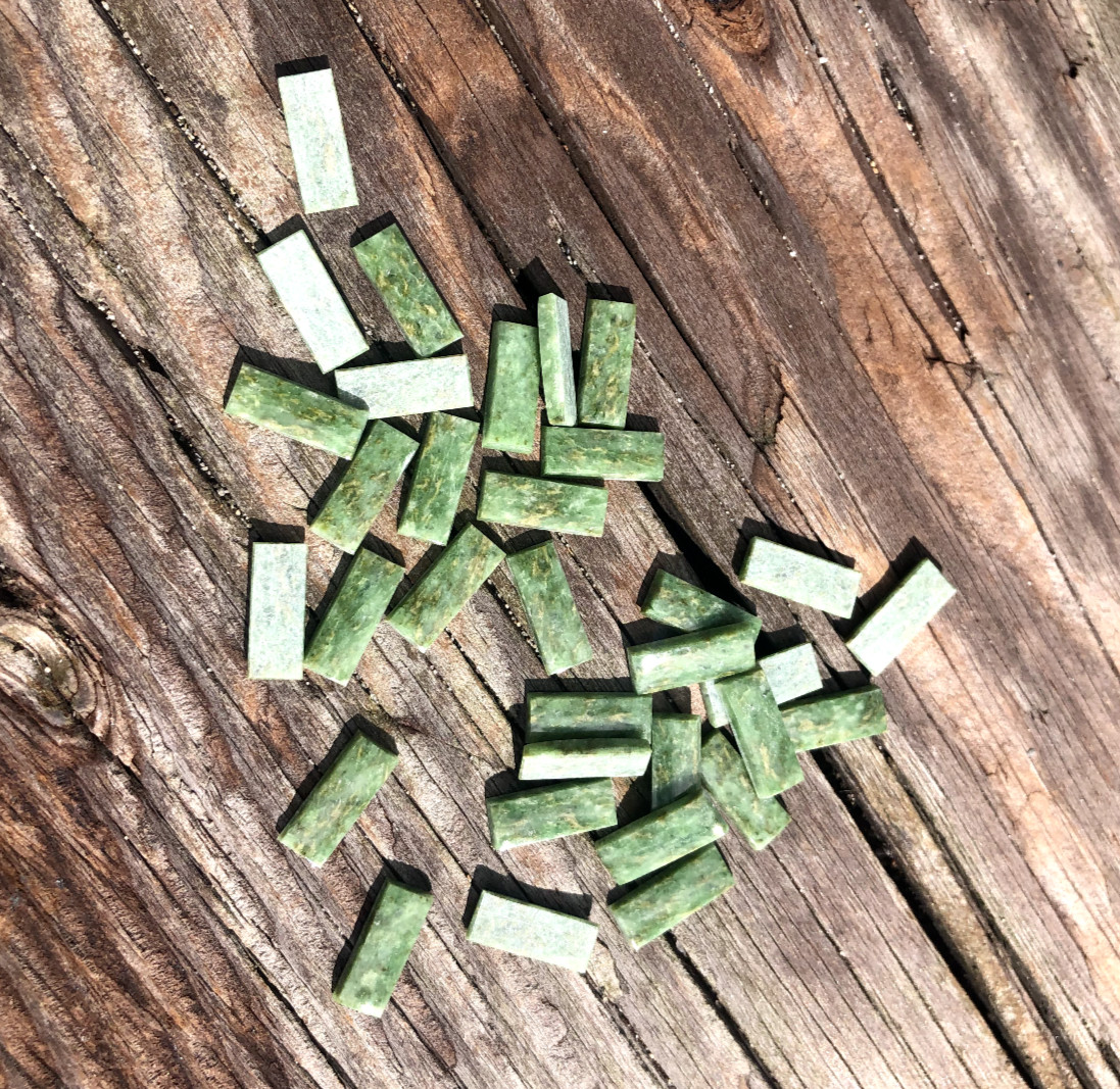 10 Vintage WYOMING JADE Nephrite (15x6mm) Rectangle Cabochons. Made In Germany