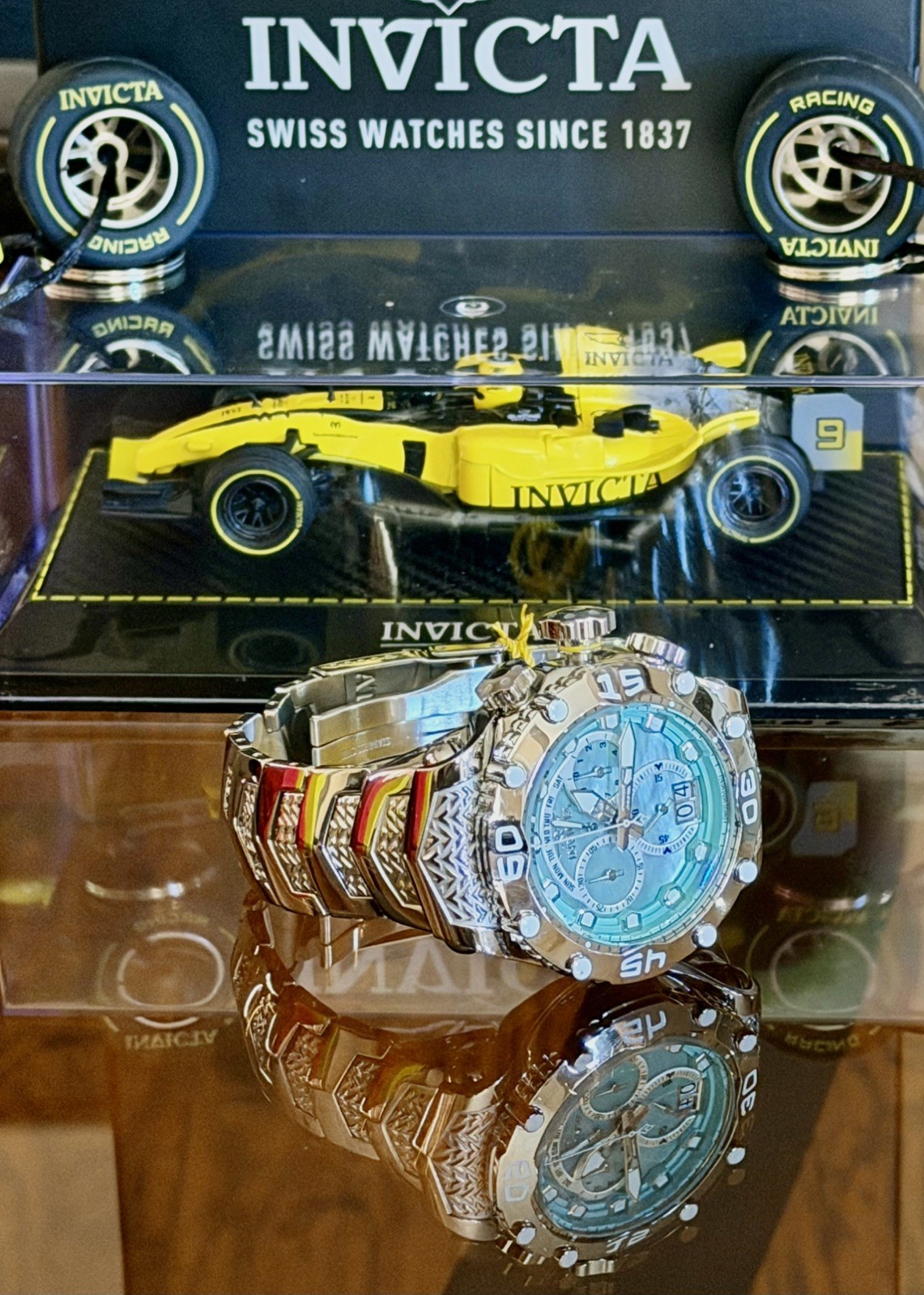 Invicta Subaqua Noma III Swiss Ronda 8040.N Caliber W/Mother of Pearl 48.5mm