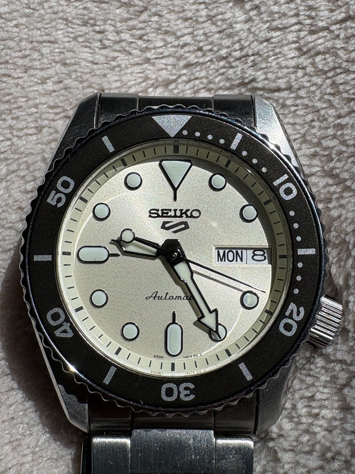 Seiko 5 Sports SRPK31K1 38mm Cream White