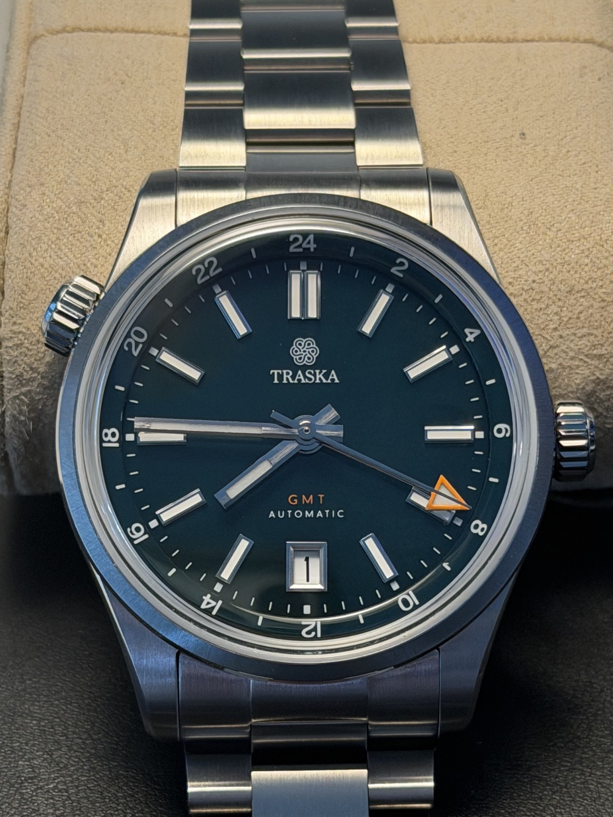 Automatic TRASKA VENTURER GMT BOTTLE GREEN 39mm, good/great condition