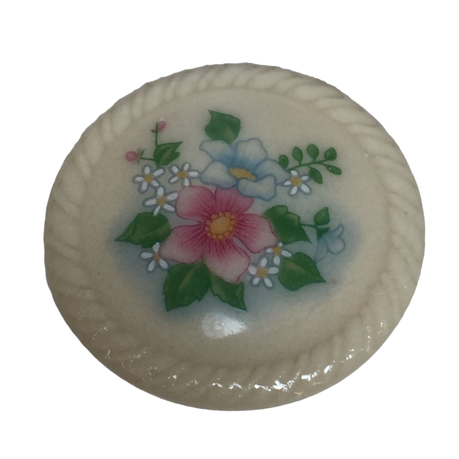 Vintage Avon Flower Brooch Pin Round White Pastel Bouquet Signed Leaf