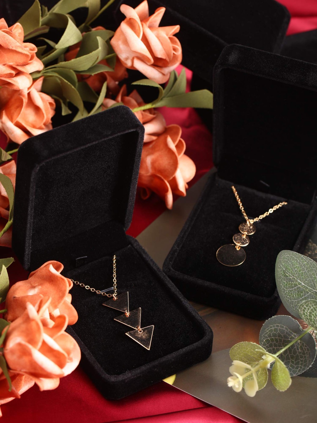 12 Velvet Necklace Gift Boxes – Black Jewelry Pendant Storage Case for Weddings,