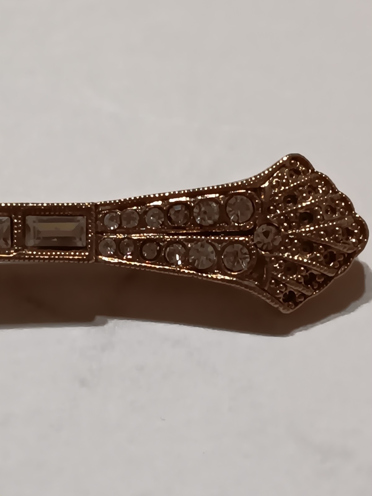 Vintage 1928 Set Of 2 Brooches