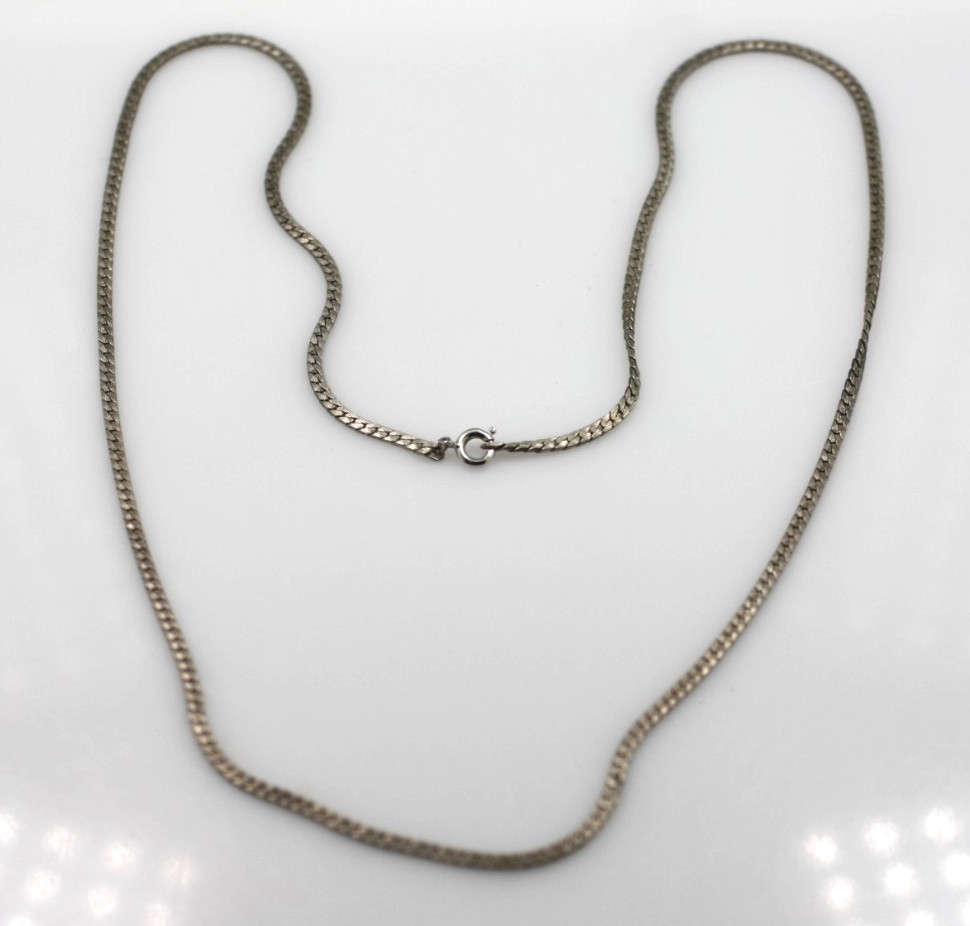 Vintage white 12K gold filled flat herring bone chain necklace 24″ inch long