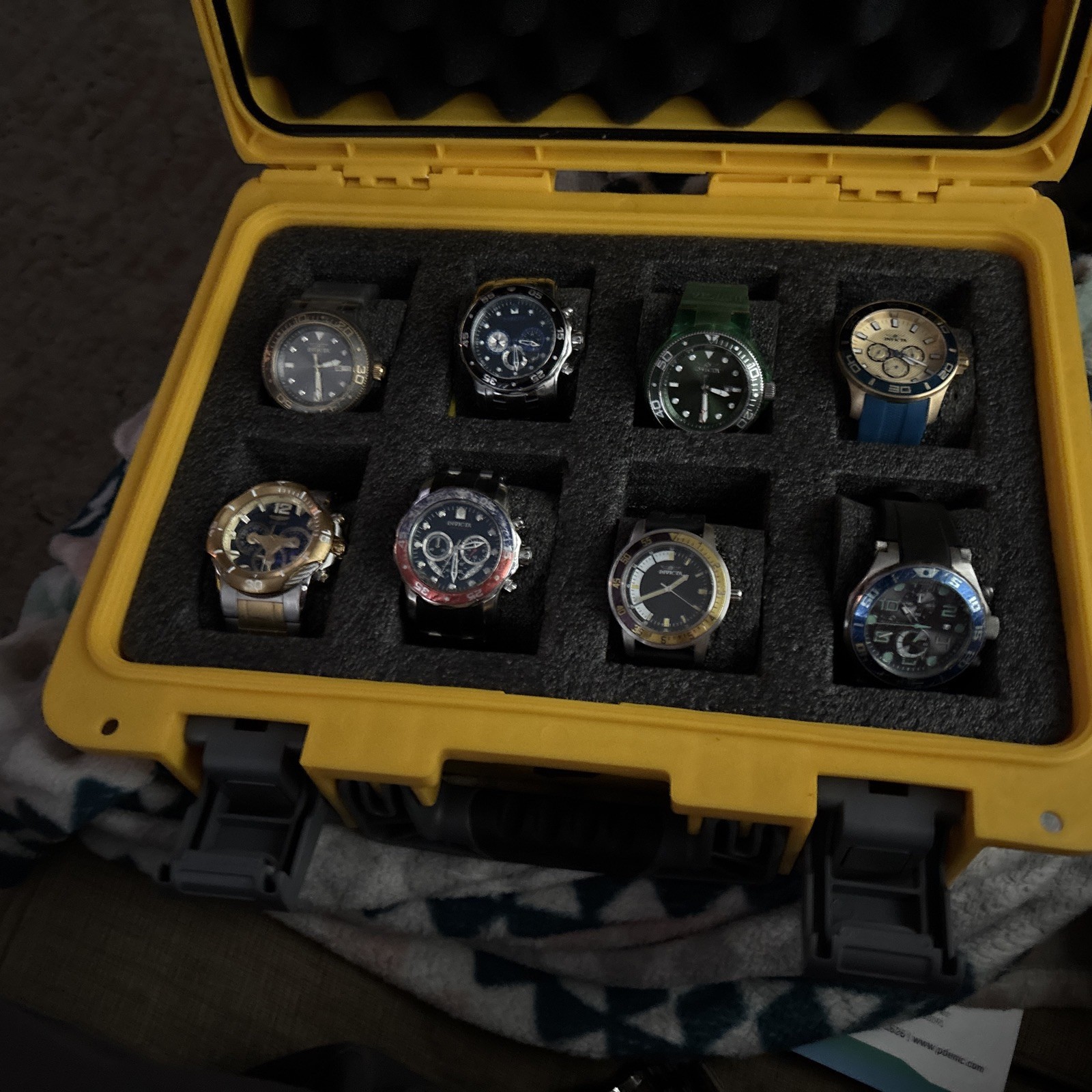 INVICTA EIGHT 8 SLOT IMPACT Yellow Watch Storage Box Collector Case Classic Ed.