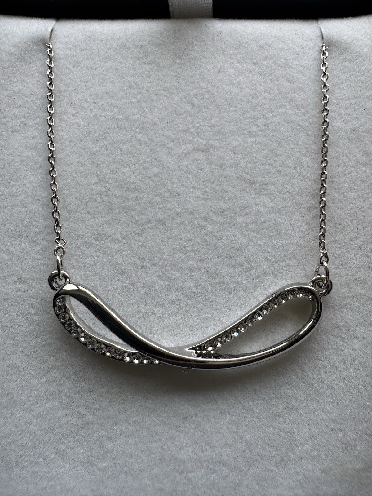 Byzantium Collection – Designer Crystal Encrusted Hollow Eternity Necklace