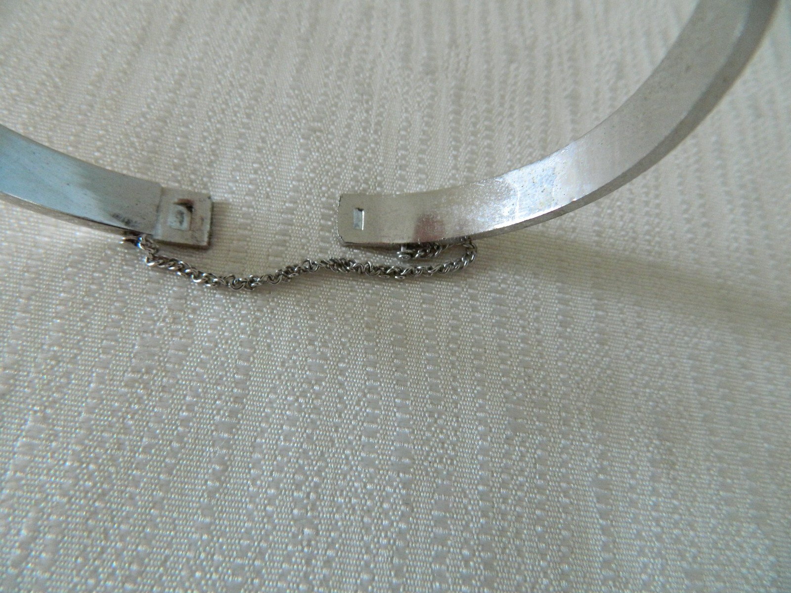 Vintage BRACELET Bangle ETCHED Silver Color With Safety Chain Jewelry