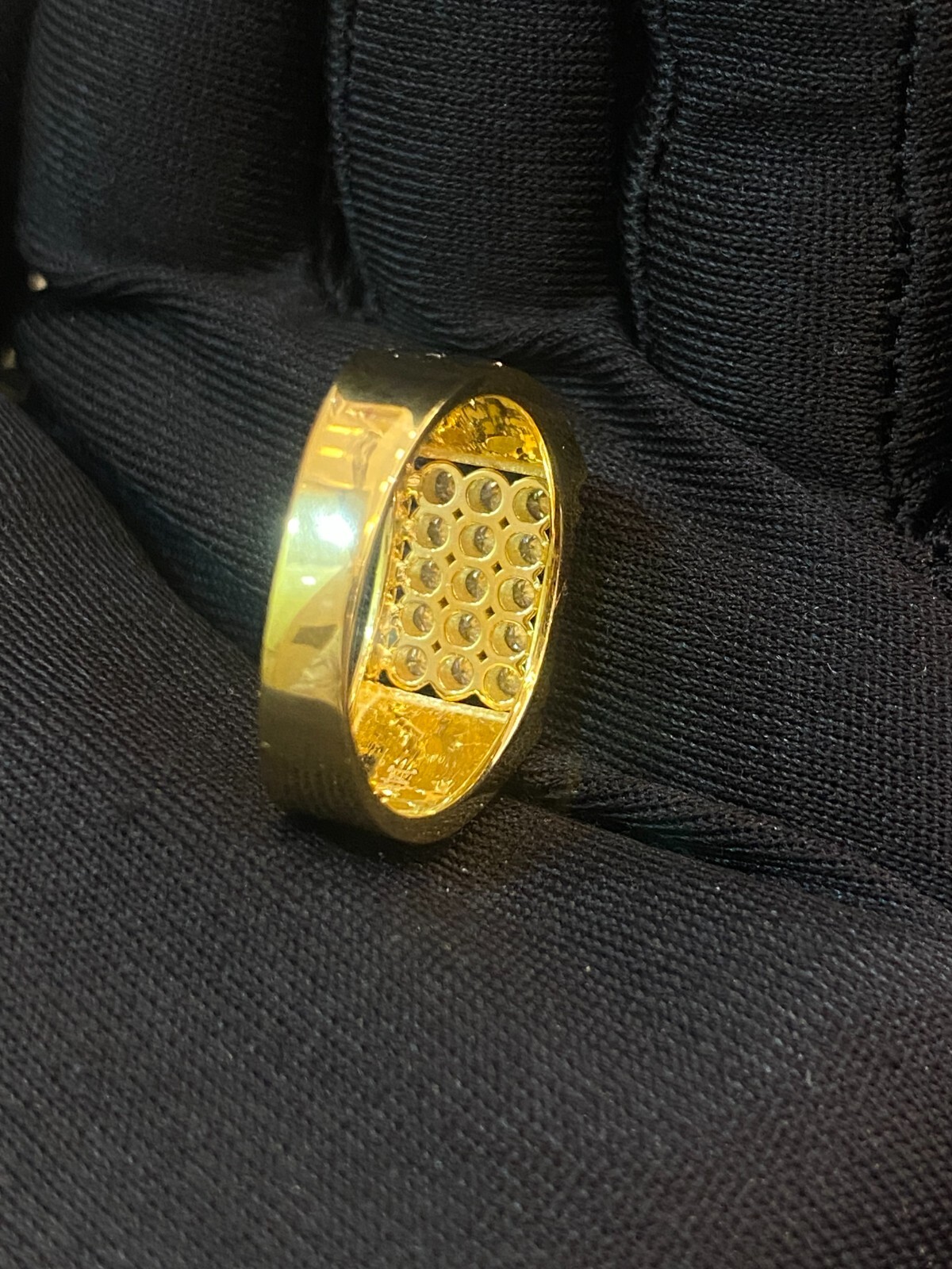 1/2 Cts Round Brilliant Cut Natural Diamonds Men’s Wedding Band Ring In 14K Gold