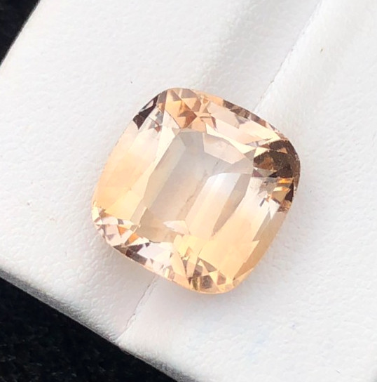 10.50 Carat Natural Light Brown Color Faceted Topaz