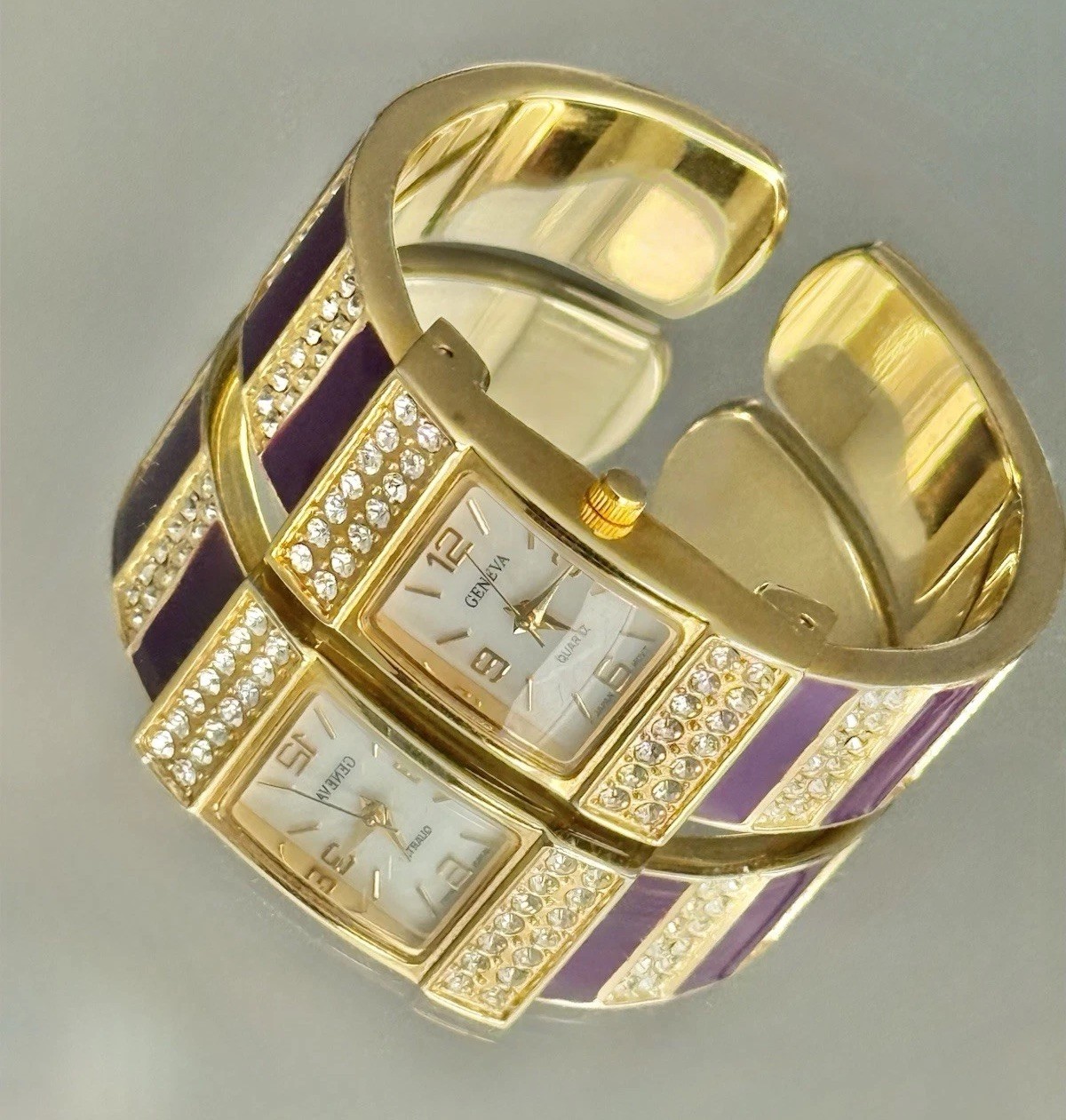 VTG Geneva Womens Watch MOP Dial Gold Tone Dial Rectangle RUNS NEW BATTERY