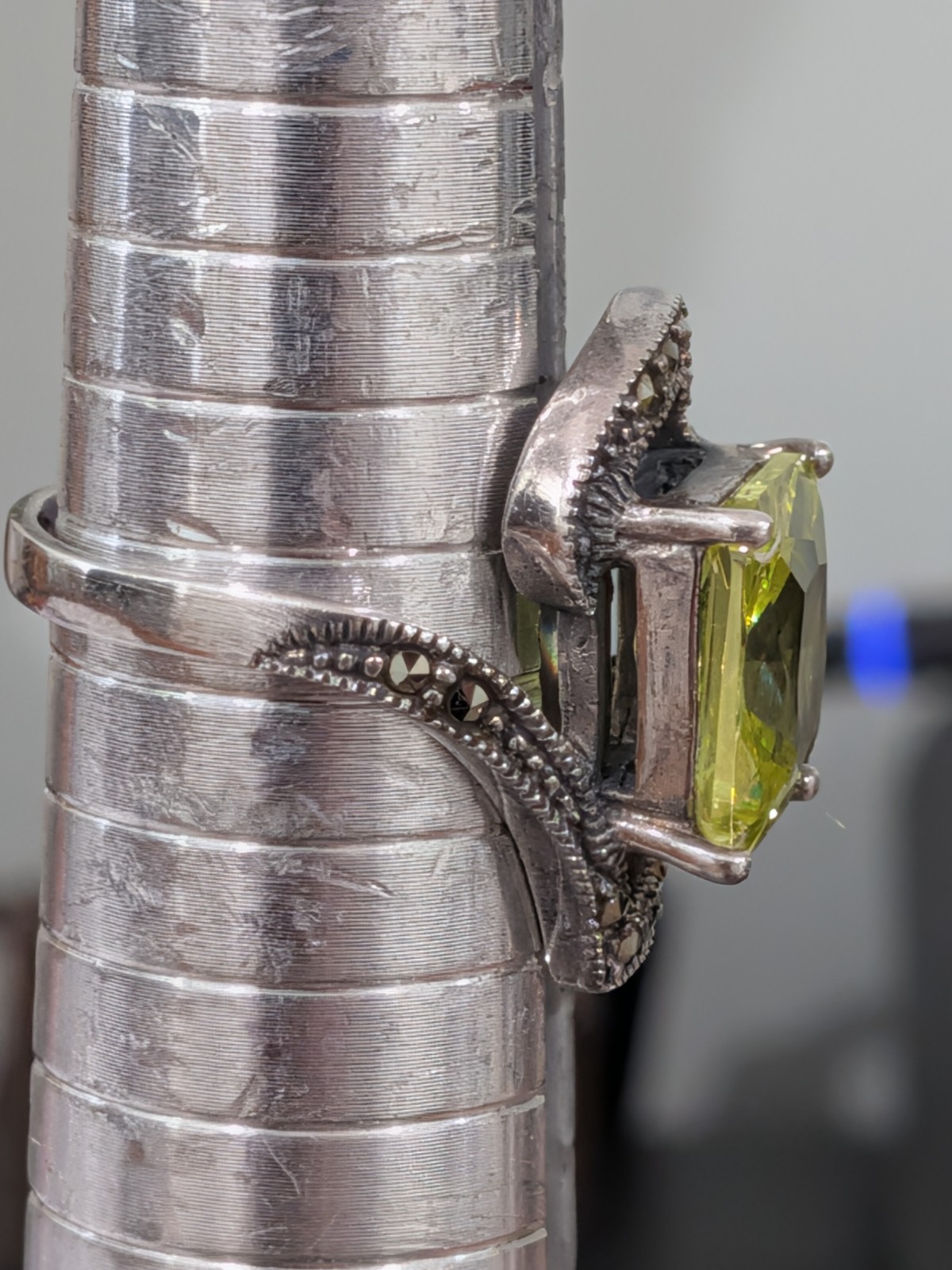 Streling silver Yellow Rectangular Faceted Stone Prong Cocktail Ring Marcasite 7