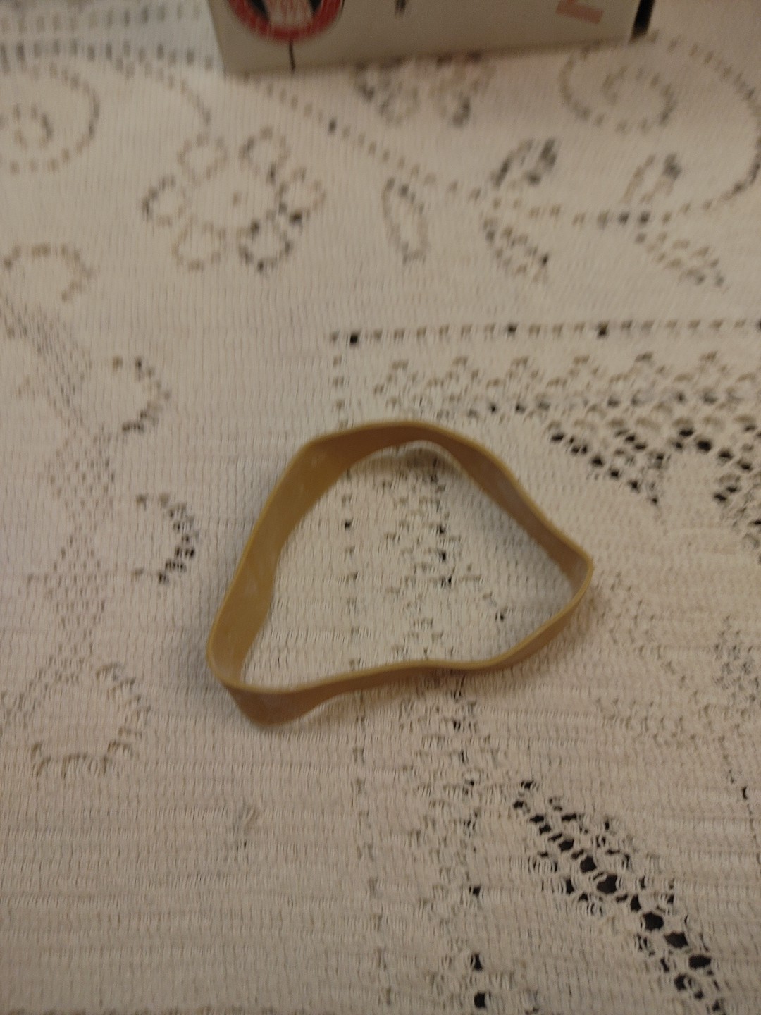2 Universal 00184 Rubber Bands, Size 84, 3-1/2 x 1/2, 155 Bands/1lb Pack
