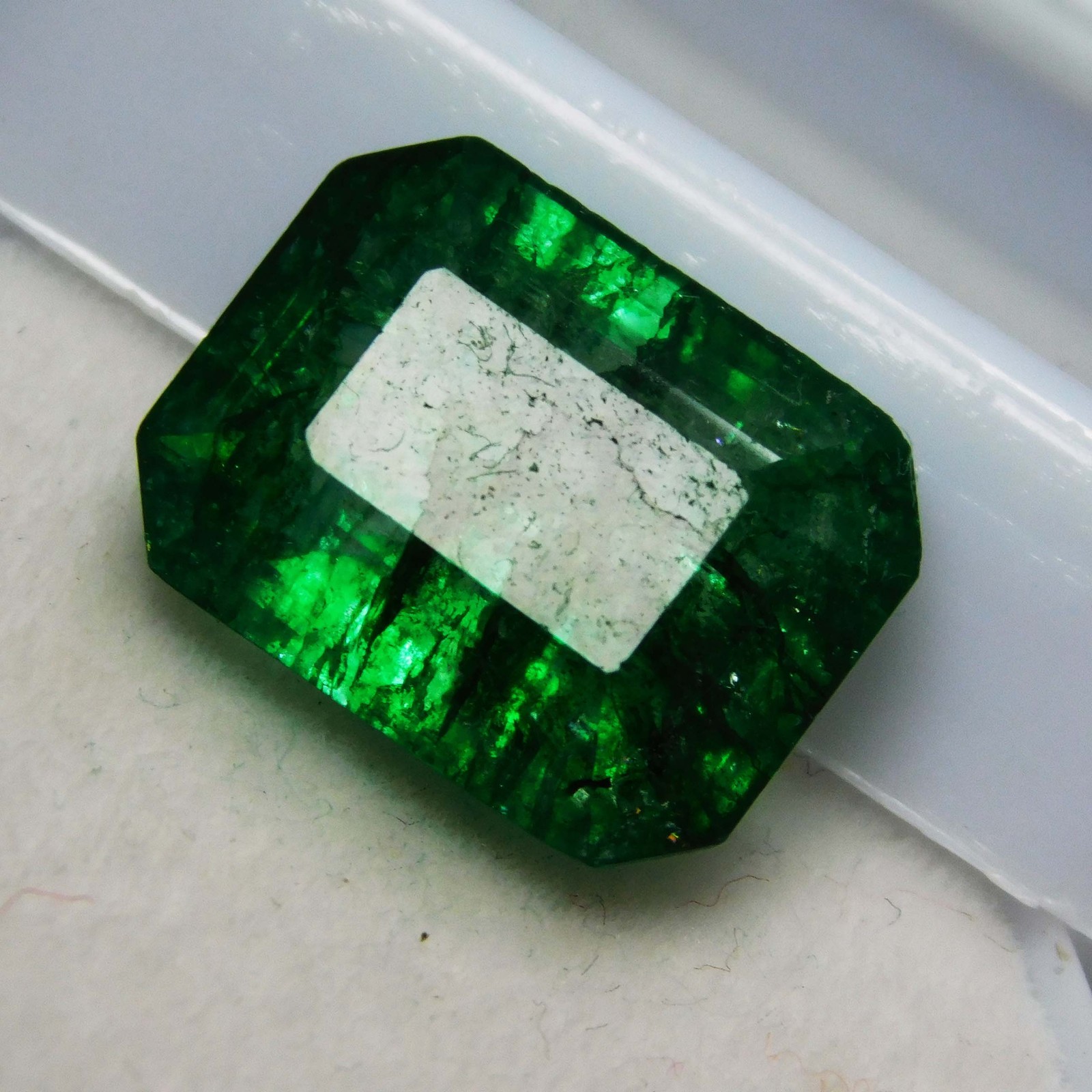 7 Ct Natural Untreated Green Colombian Emerald Emerald Certified Loose Gemstone
