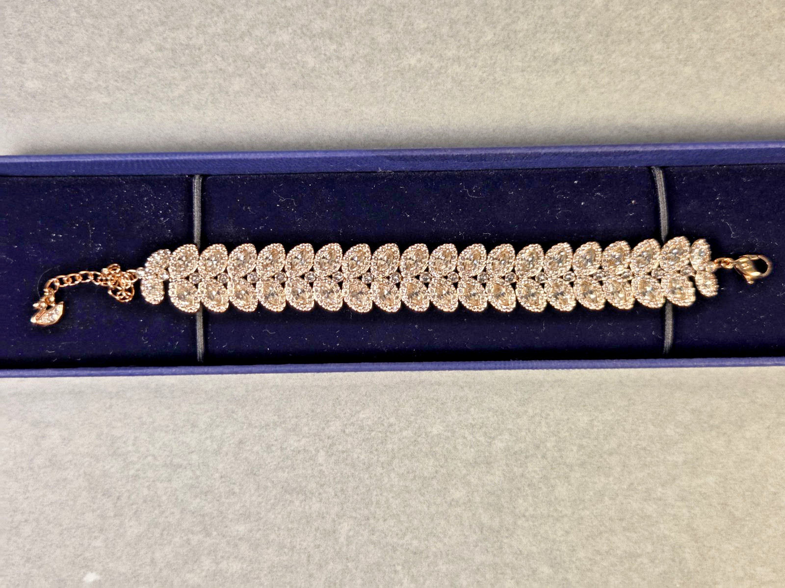 Swarovski BARON Bracelet Rose Gold Tone Crystal Mesh Bridal Leaf Motif 5074352