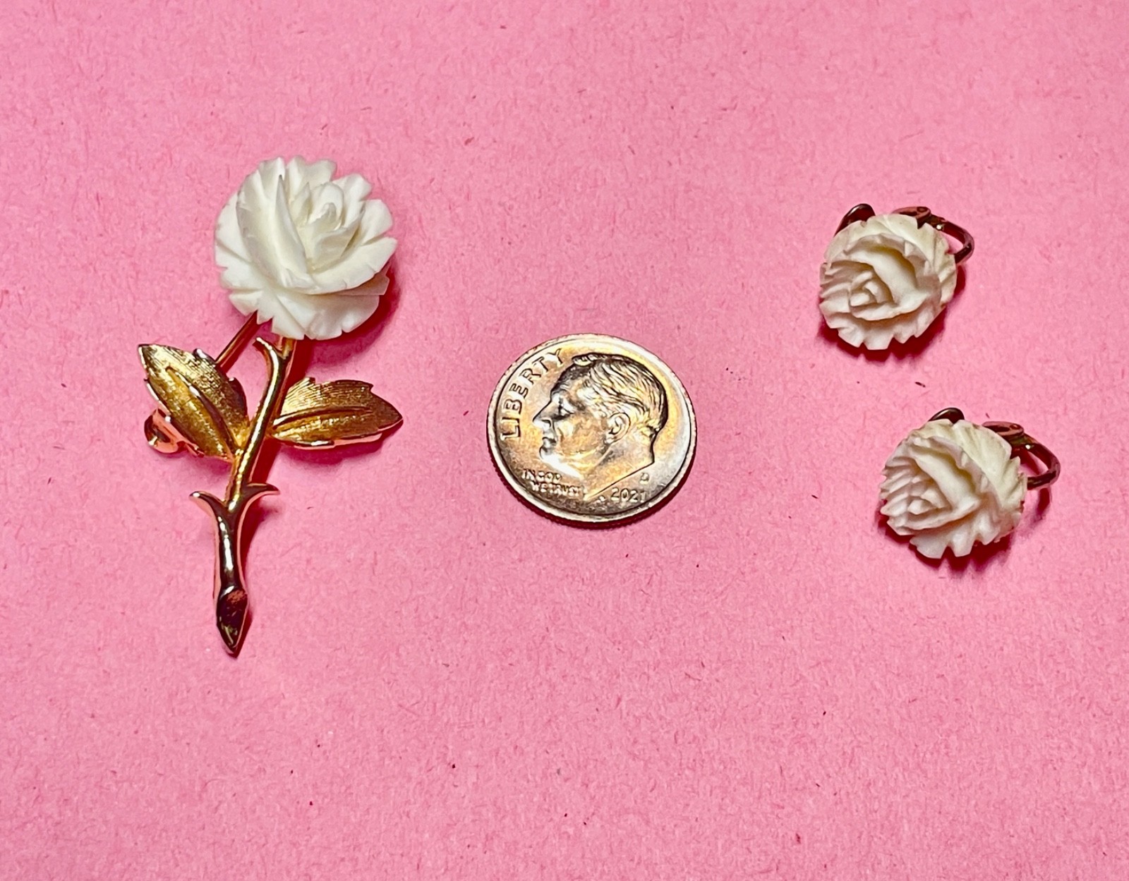 Vintage Carved Celluloid Rose Brooch & Matching Clip Earrings Cream Gold Tone