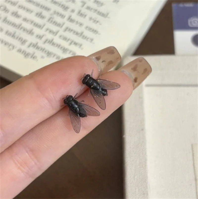 Funny Fly Earrings Women Realistic Insect Stud Earrings Halloween Novelty Gift ⭐