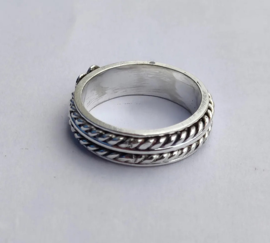 Handmade Vintage Twisted Rope Design Ring 925 Sterling Silver Heart Fidget Ring