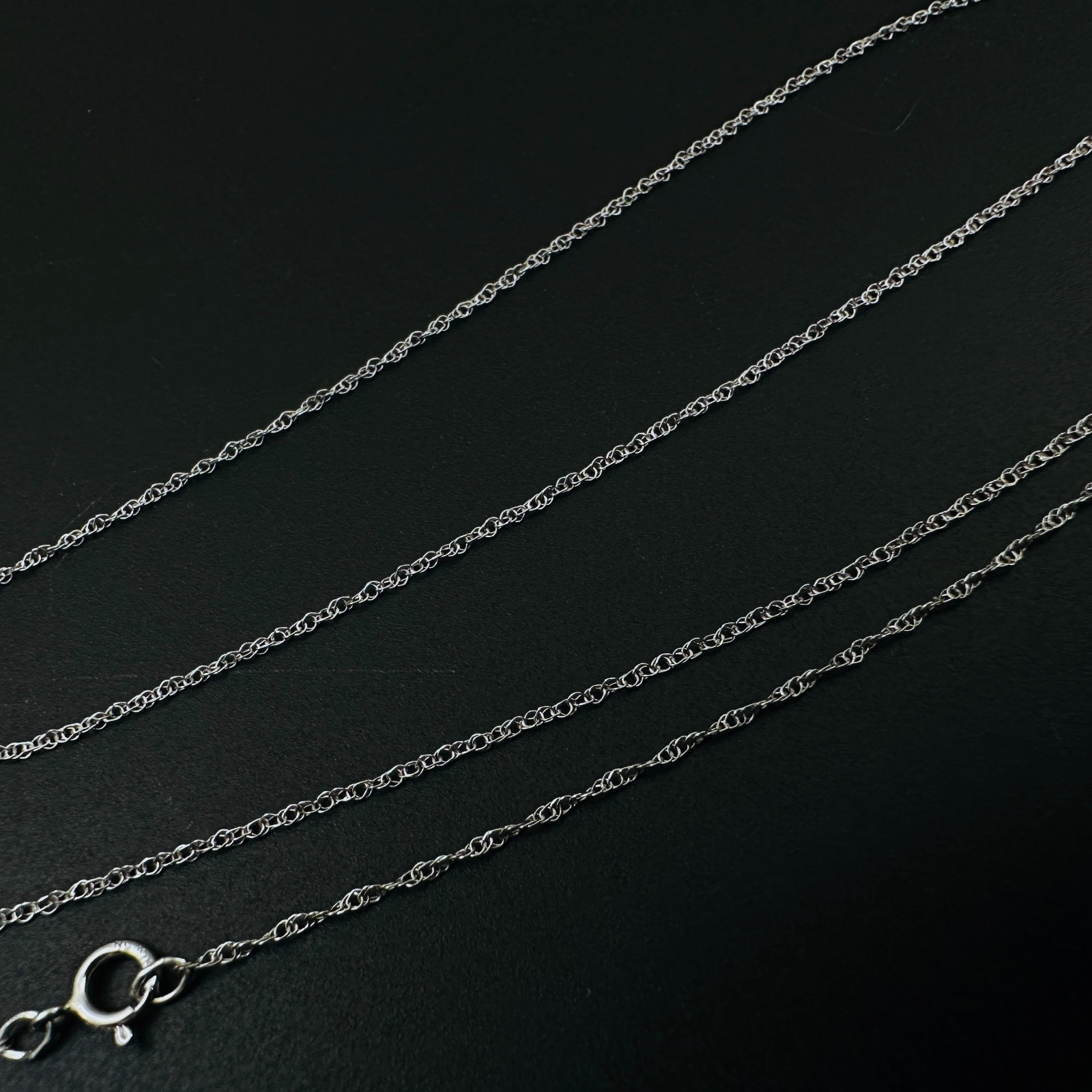Solid 10K White Gold Thin Prince of Wales Link Chain Necklace, .8mm, 20 1/8″