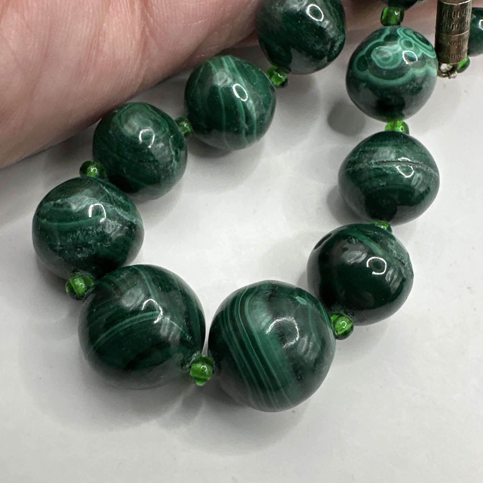 Vtg Green Malachite Graduated Bead Necklace Small Glass Spacers Boho Southwest