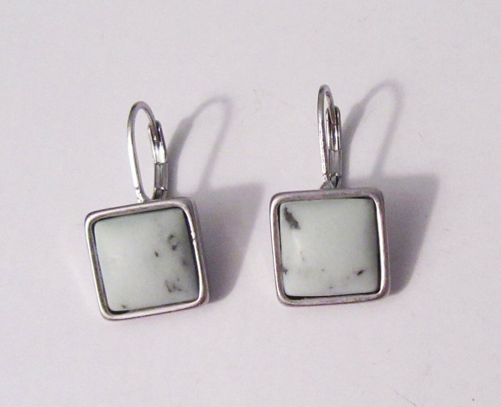 Thirty-One Jewelry Light Green Earrings in Silver