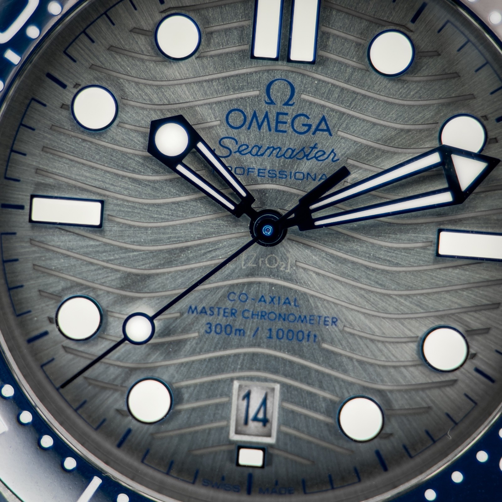OMEGA Seamaster Diver 300M 210.32.42.20.06.001 Grey Wave Dial Box And Papers