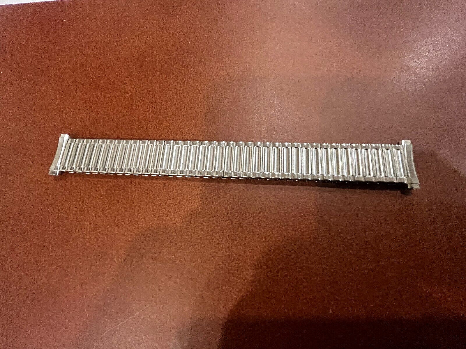 16 – 20 mm VINTAGE STAINLESS STEEL SILVER STRETCH WATCH BRACELET BAND CURVED END
