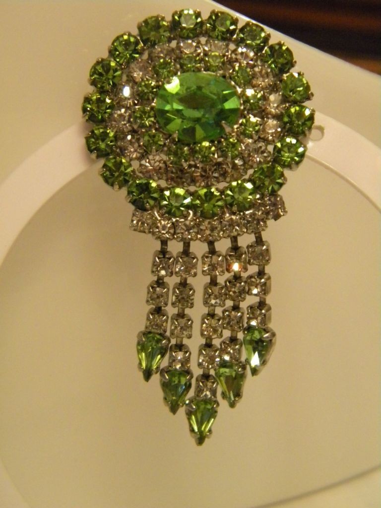 Beautiful Czech Jewelry Brooch Czechoslovakia Vintage Jablonex 282