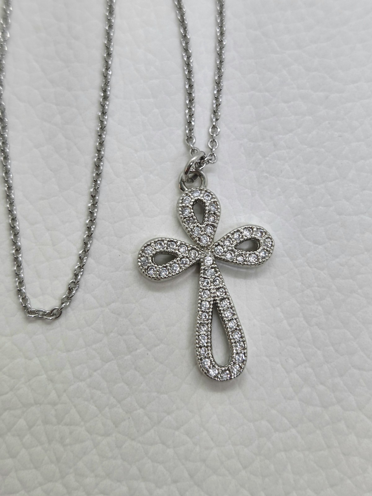 Alexa’s Angels Children’s Teen CZ Cubic Zirconia Silver tone Cross Necklace 16″