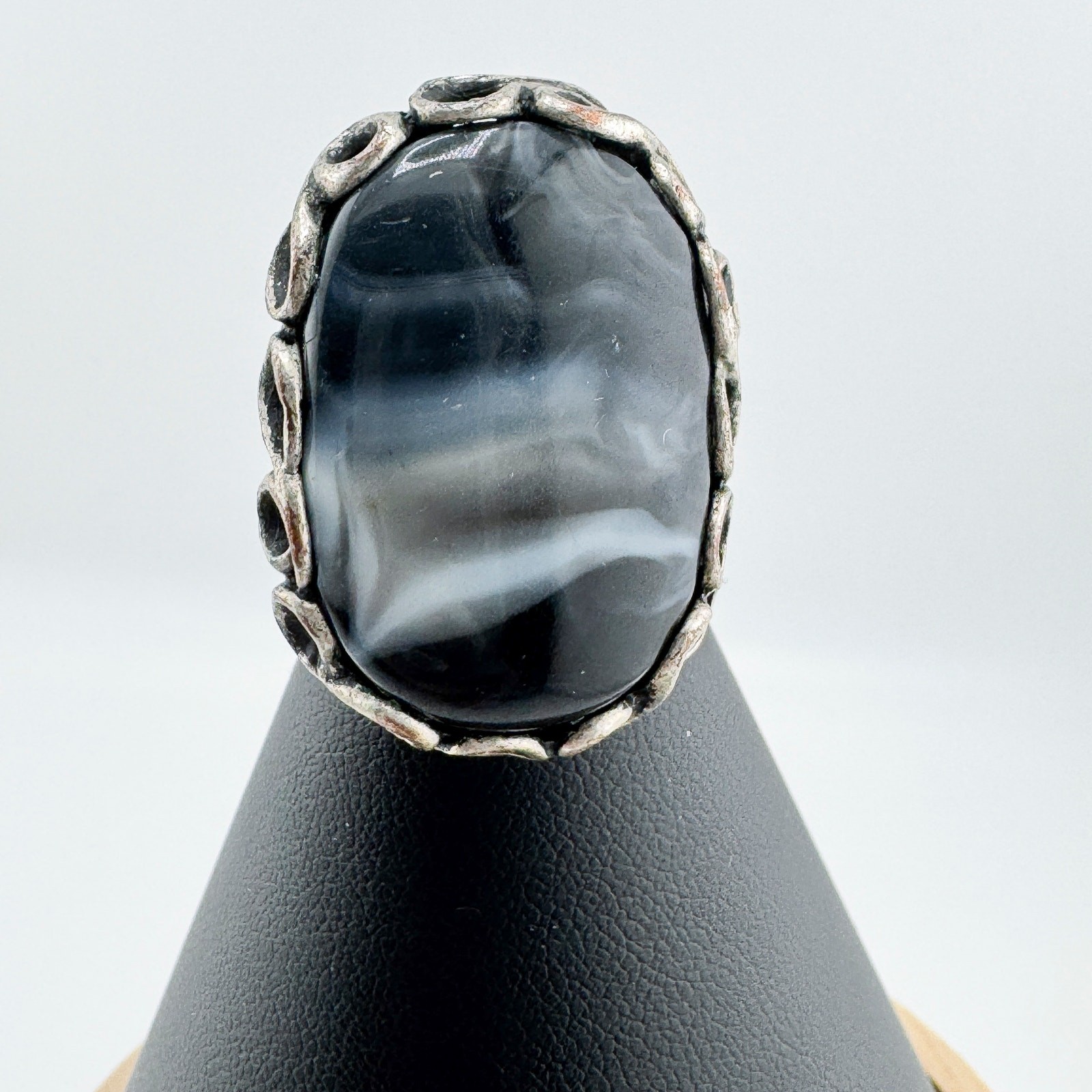 Vintage Black Gray White Agate Statement Ring Timeless Unique Southwestern