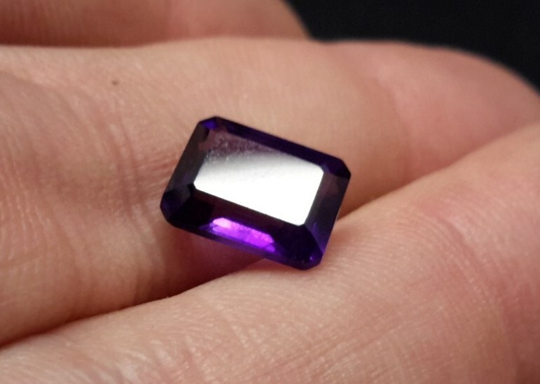 2.50 ct FLUORITE Faceted Gemstone 9x7x4.5 mm