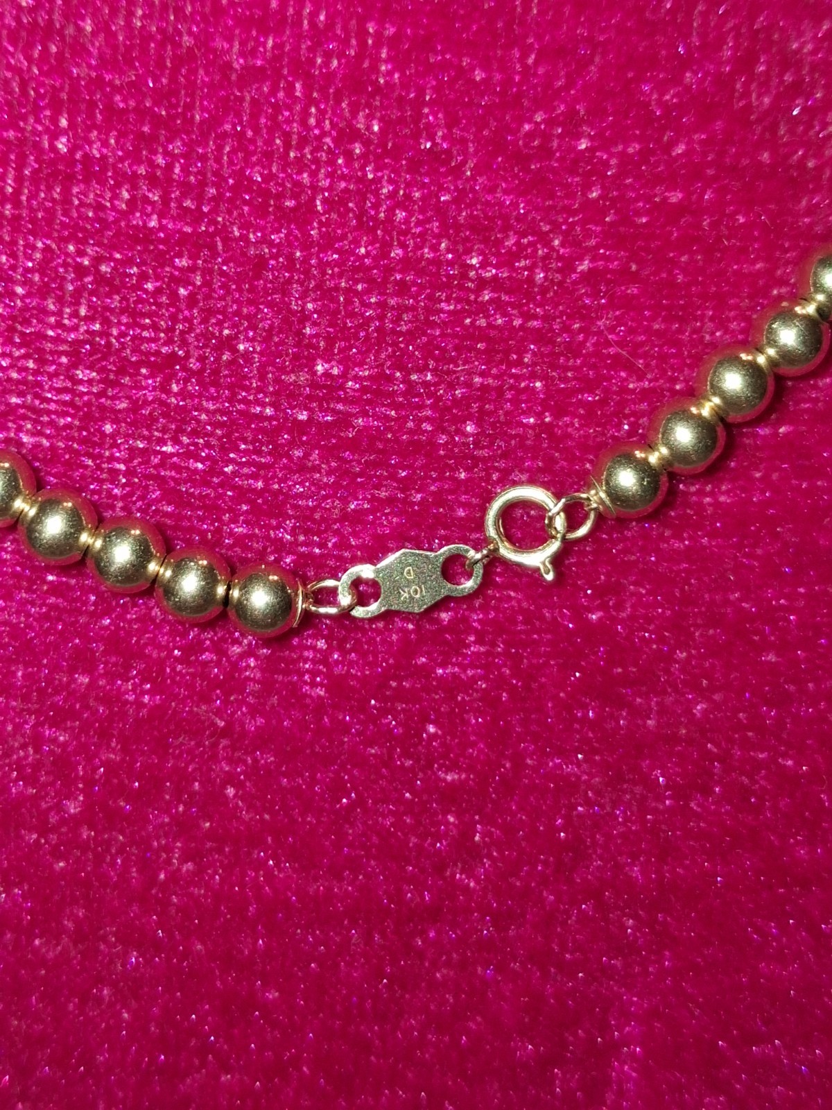 10k Gold Ball Beaded Necklace 3.44 Grams MEASURES 17 Inches