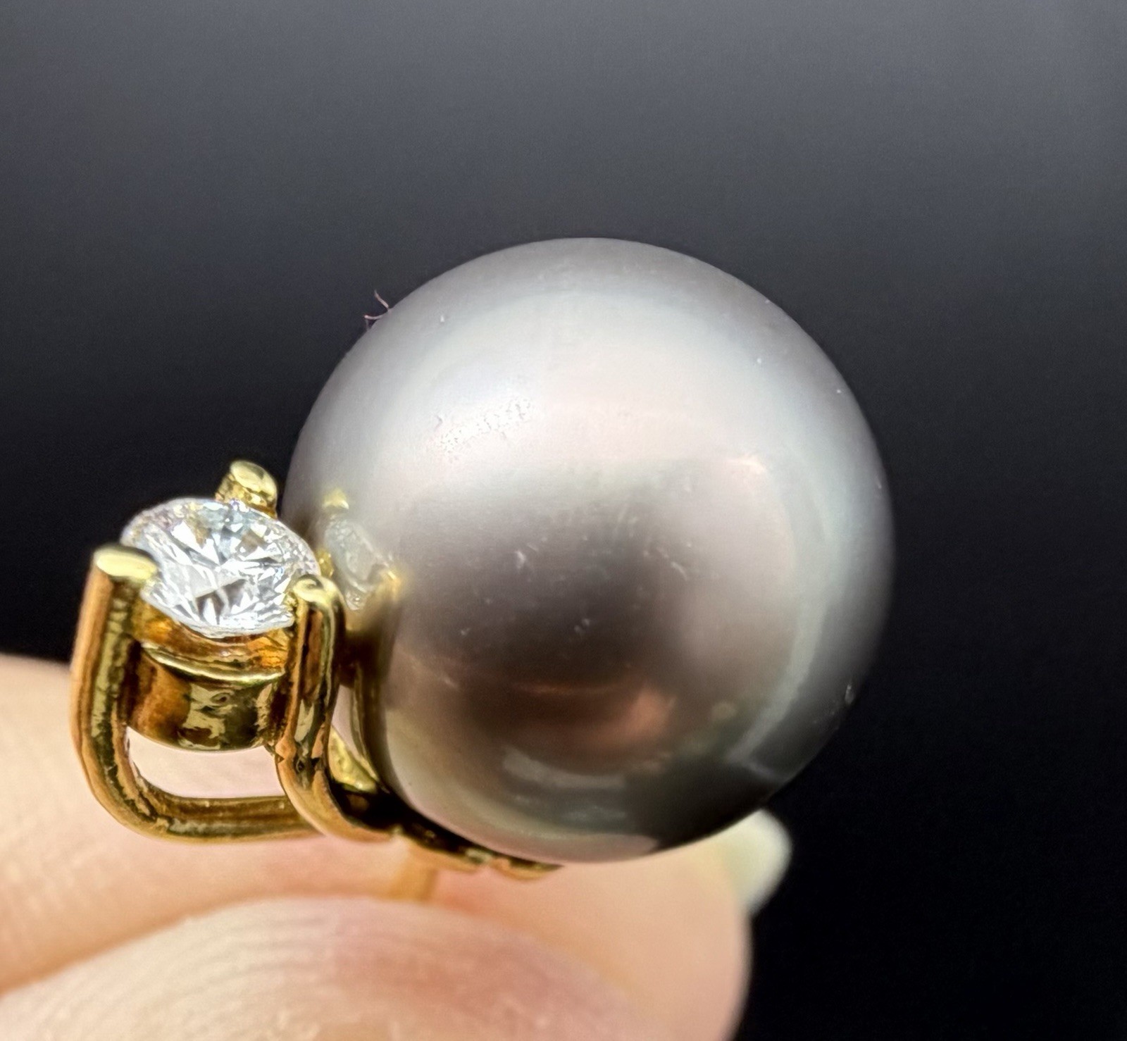 TARA T&S 18k Gold Tahitian South Sea Cultured Pearl Diamond Earrings 11-12mm