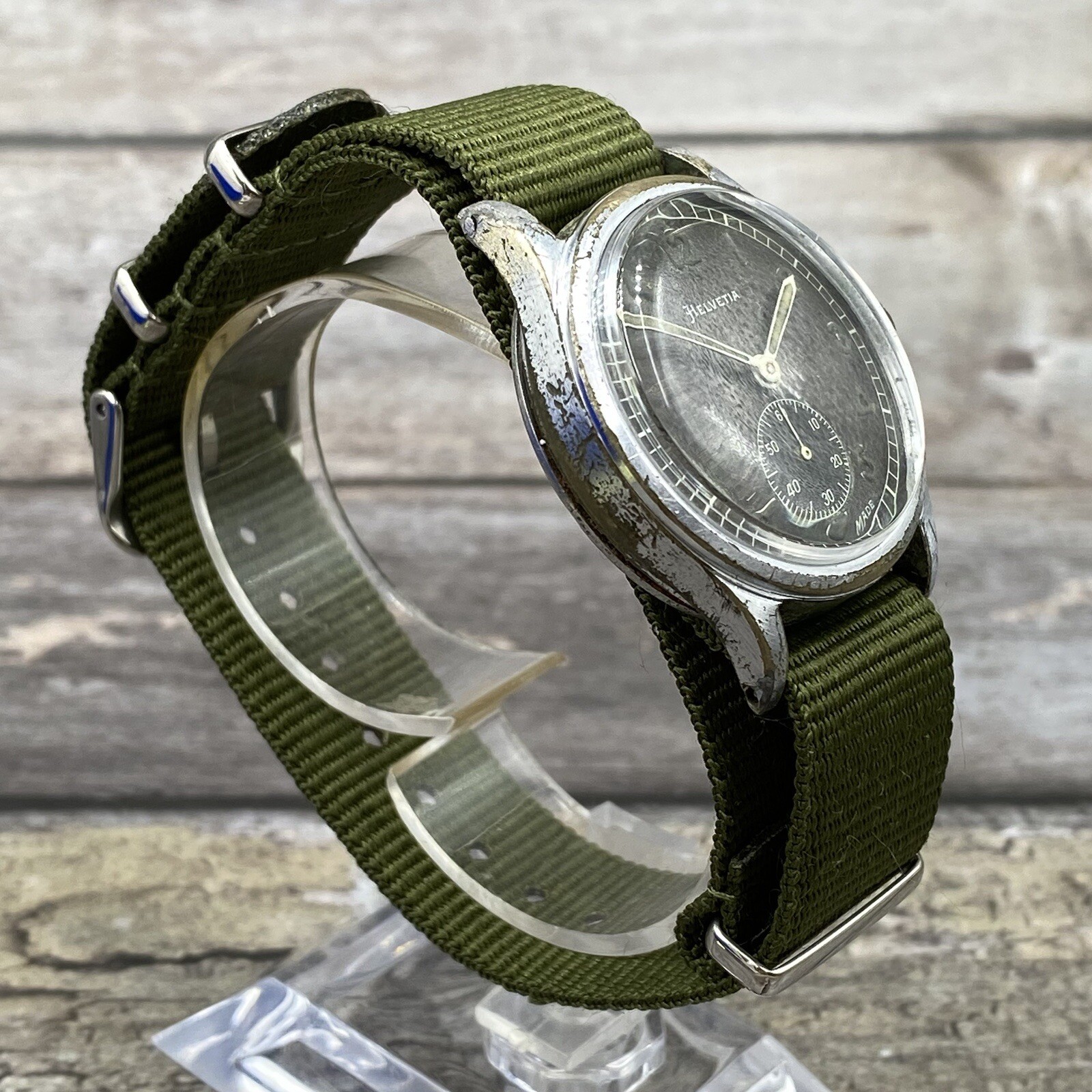Vintage Helvetia 17 Jewel 82 A Swiss Watch Military Style 3190 2