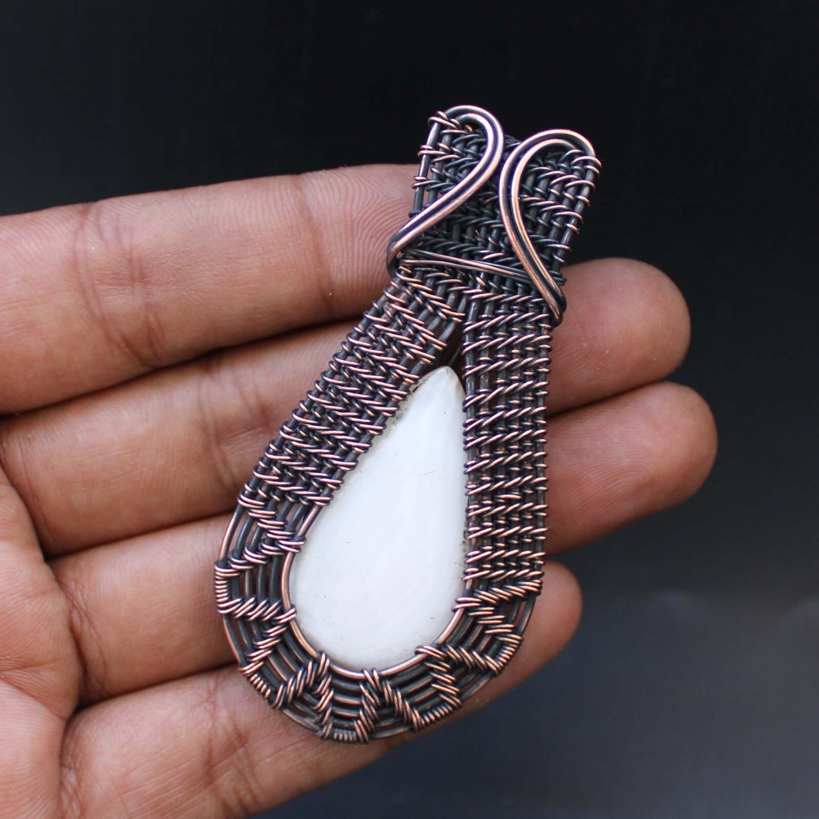 Mother Of Pearl Pendant Copper Wire Wrapped Pendant Copper Chain Jewelry 7 Cm