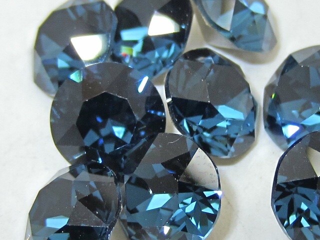 1gr 24pp MONTANA FOILED POINTED BACK STAR BRIGHT Rhinestones
