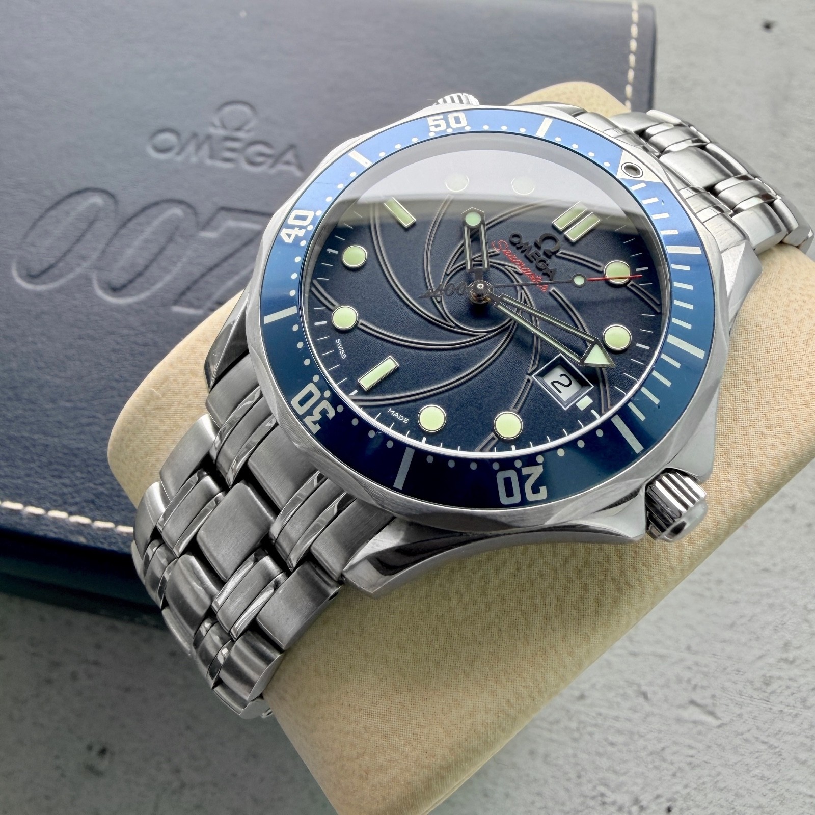 Omega Seamaster 300 Blue Dial 40th Anniversary – 25378000 – 007 James Bond