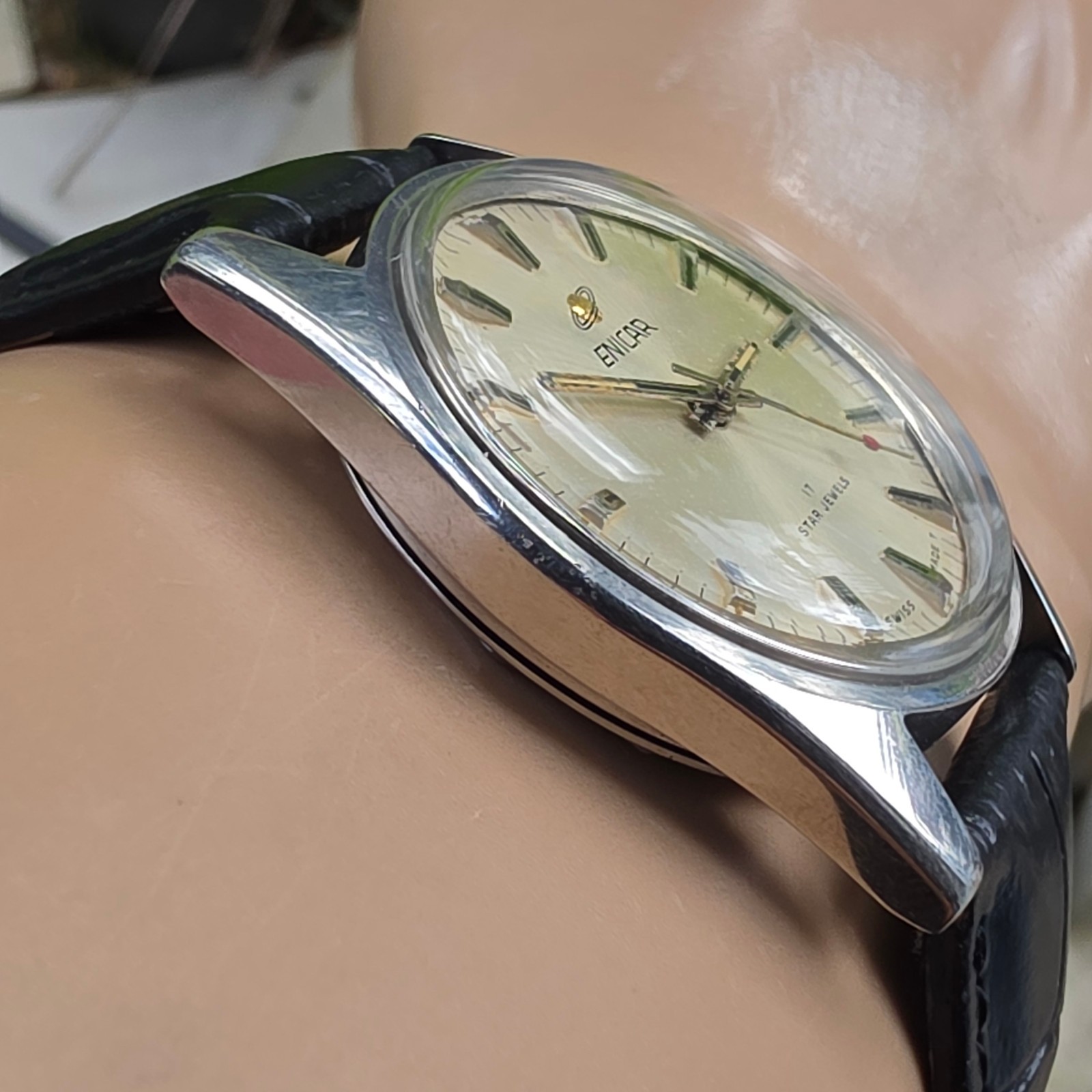 Vintage ENICAR Ocean Pearl men’s manual wind watch AR-160 swiss made 1970s